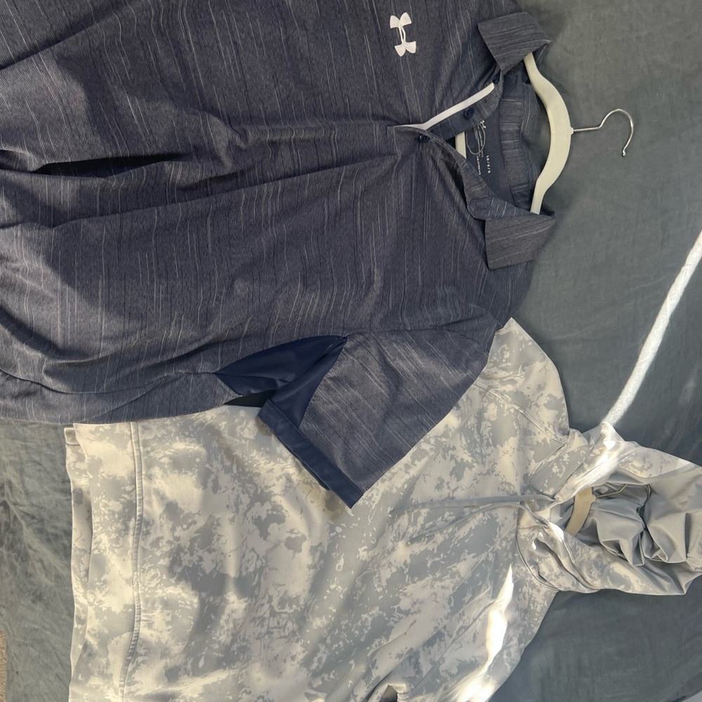Jacket - Lululemon
Polo - Under armor